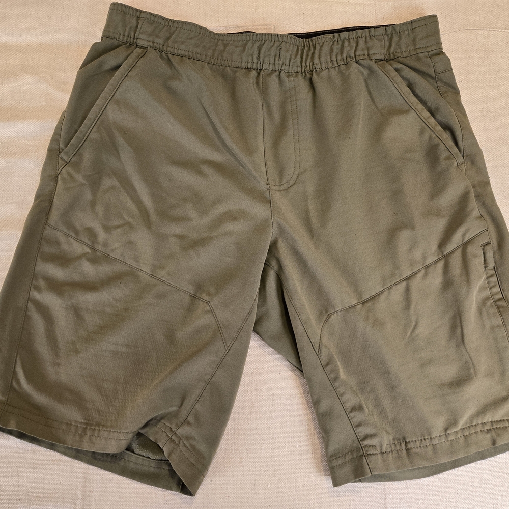 Gerry Mens Trail Shorts Size M Green Outdoor Hiking Stretch Lightweight